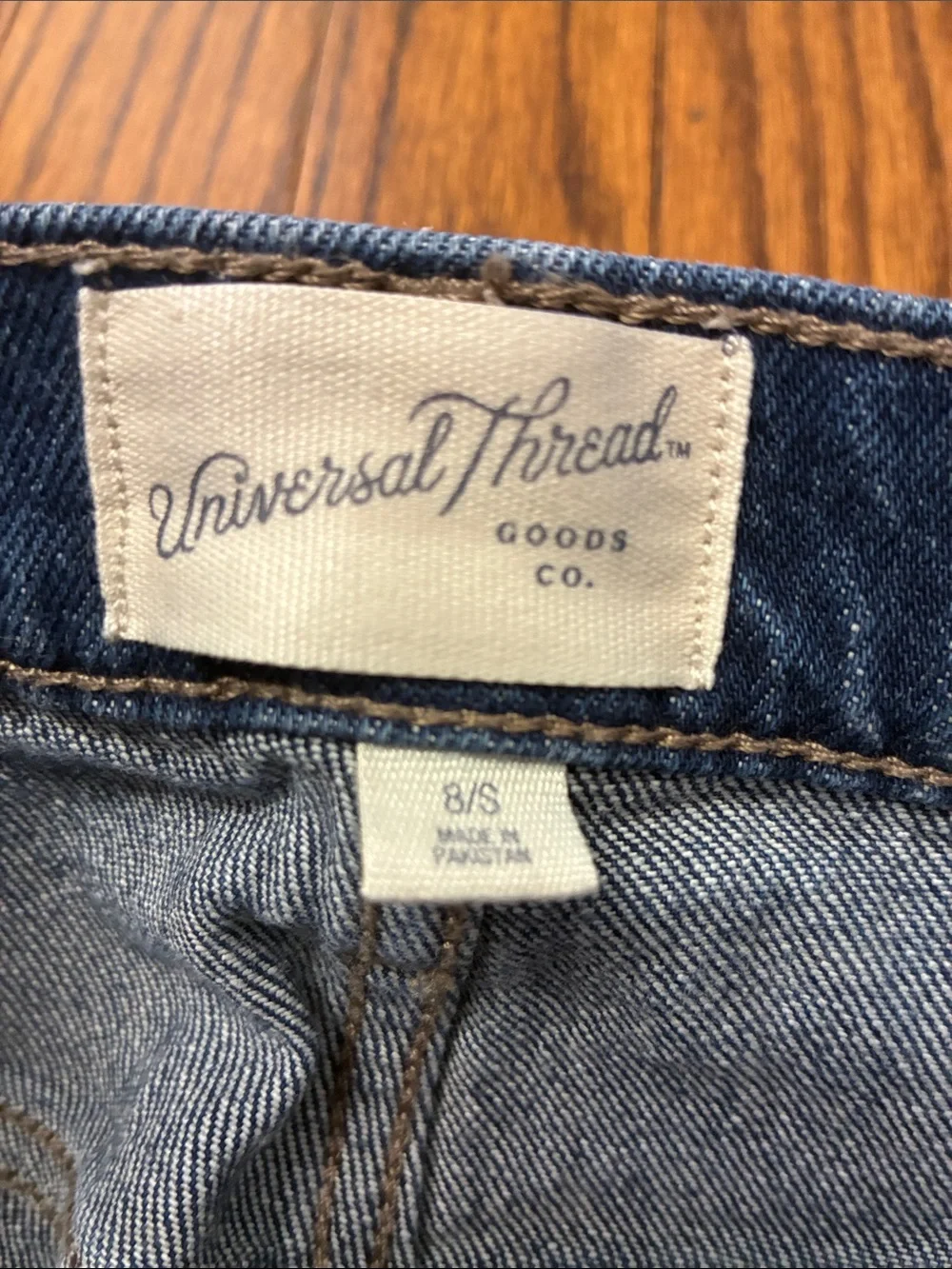 Universal Thread high rise Flare Jeans size  8 short